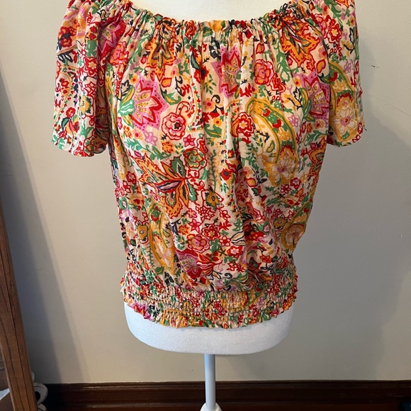 Elastic waist flutter sleeves blouse can wear on or off shoulders - Picture 1 of 6